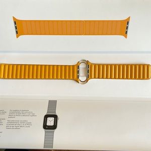 Apple Watch leather link